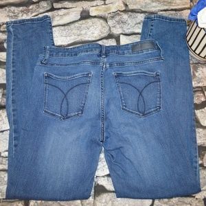 Calvin Klein Women's Blue Skinny Jeans Size 30